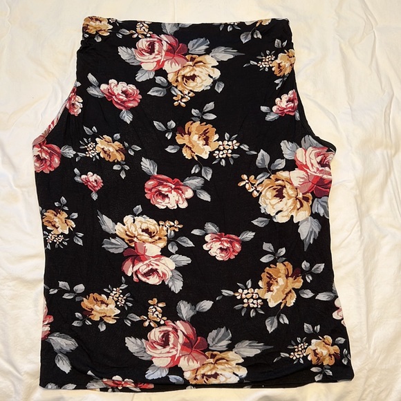 Maurices Soft Sleeveless Halter-Style Floral Blouse - Picture 3 of 5